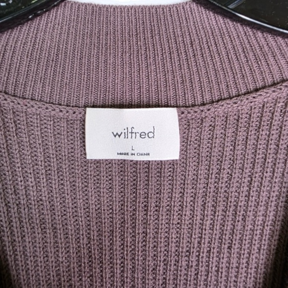 Wilfred wool/ cotton knit V neck pull over - Picture 4 of 5